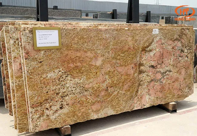Bí Mật Tạo Nên Sức Hút Riêng của Tranh Đá Đá Granite Vàng Hoàng Gia.